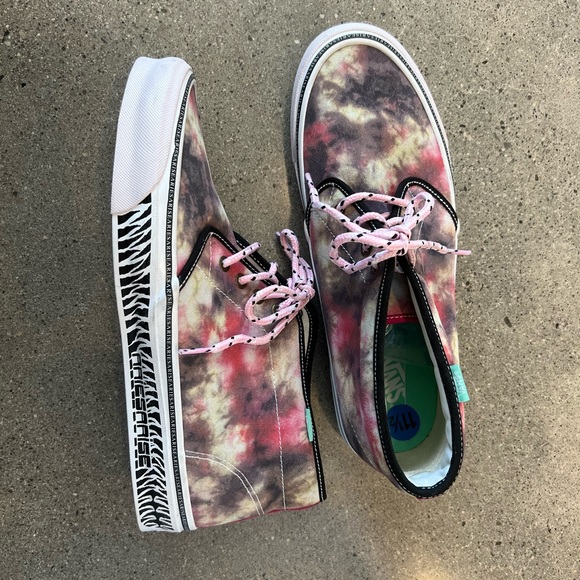 BNWOT Vans Aries UA OG Chukka Boot LX - Picture 5 of 6